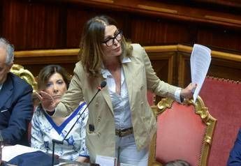 Santanchè, mozione di sfiducia in Aula. “Riflessione su dimissioni ma da sola”