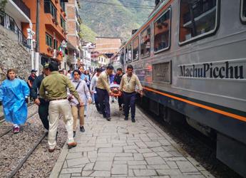 Perù, si schianta bus con turisti: anche italiani tra feriti