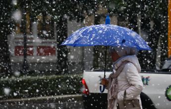 Allerta meteo oggi in 4 regioni, in arrivo neve e venti di burrasca